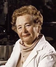 headshot of Gertrude Elion 